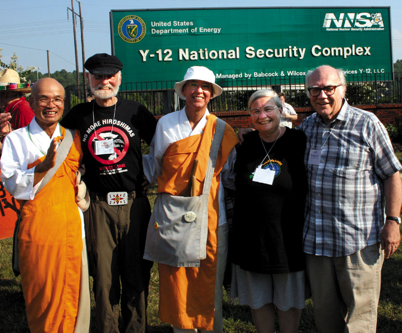 Ground Zero organized faith-based resistance to a national-security state based on nuclear weapons. From left to right, Utsumi Shoenin, Jesuit Father Bill Bichsel, Sr. Denise, Shelley Douglass, Jim Douglass. Photo credit: Ground Zero Center