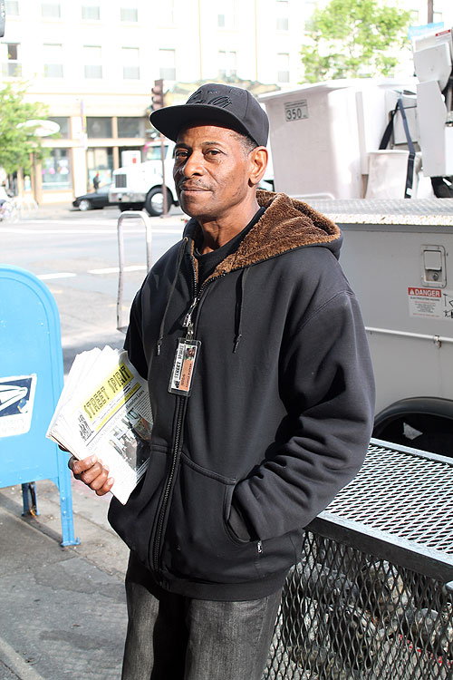 Lindell Waters selling issues of the Street Spirit Photo:Lily Kley